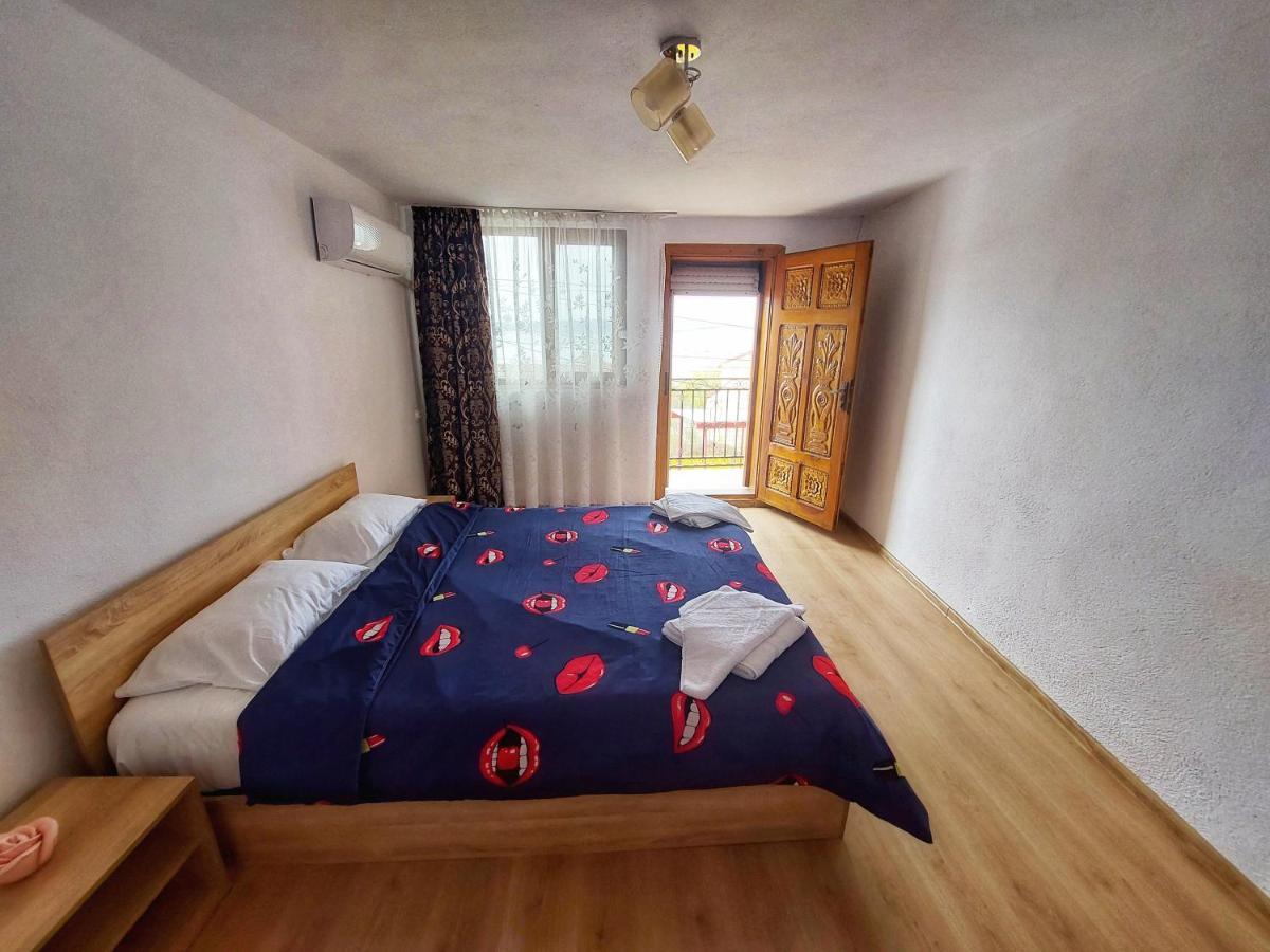 Casa De Vacanta Danube Moldova Noua Eksteriør bilde