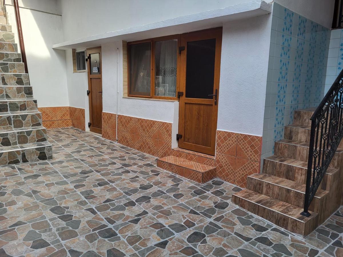 Casa De Vacanta Danube Moldova Noua Eksteriør bilde